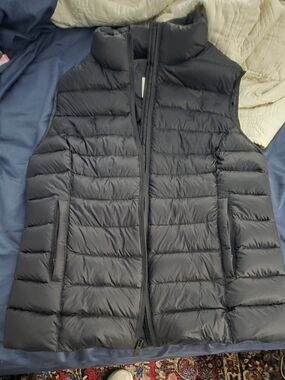 UGG Quilted Puffer Vest - Black